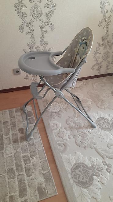 Yemək masaları, oturacaqları: Uşaq yemək stulu – qatlanan model - Rəng: boz tonlarda, ulduz naxışlı — 1