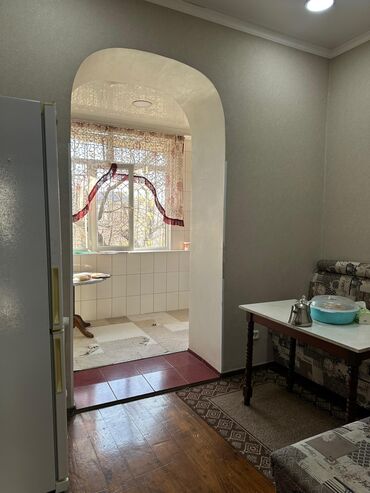 Продажа квартир: 3 комнаты, 84 м², Сталинка, 2 этаж, Косметический ремонт — 5