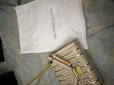 Классические сумки: Сумка Michael Michael Kors Elissa Small Shoulder Bag - Декор — 6