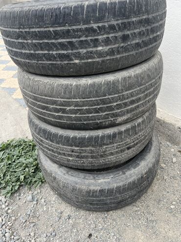 продаю диски с резиной: 225/60 R 17 50%