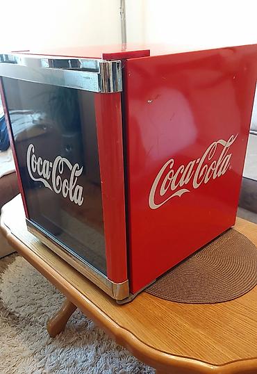 Frižideri: Mini frižider Coca-Cola - Mini frižider Coca Cola (Koka Kola) donešen — 5