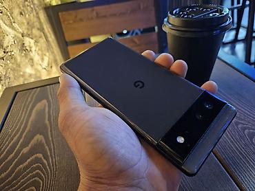 Google Pixel 6, Б/у, 128 ГБ, цвет - Черный, 1 SIM, eSIM
