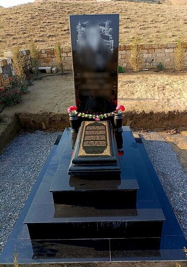 Başqa xidmətlər: Mərmər qranit məzar daşı abidələrin sifarişi çatdırılması — 8