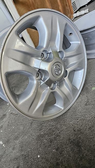 гайа: Литые Диски R 17 Toyota, Пара, отверстий - 6, Новый — 1