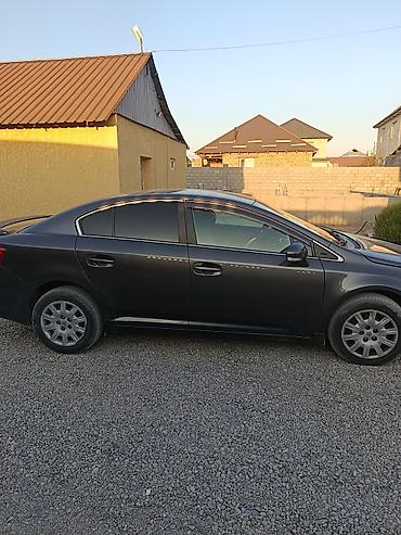 тез арада: Toyota Avensis: 2012 г., 1.8 л, Кол менен иштөөчү, Бензин, Седан — 7