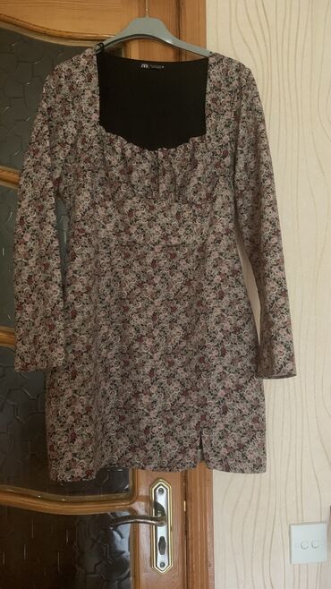 Kokteyl donlar: Don Sister,M-L ölcü, az geyinilib, serbest bicim, uzunluq 90sm,Zara — 9