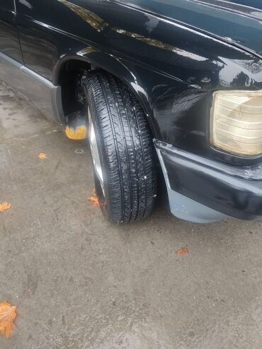 Mercedes-Benz: Mercedes-Benz 190: 2 l | 1990 il Sedan — 5