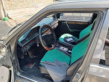 екласс: Mercedes-Benz W124: 1993 г., 2.2 л, Механика, Бензин, Седан — 1