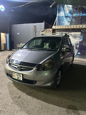 четырка цена: Honda Fit: 2004 г., 1.3 л, Автомат, Бензин, Хэтчбэк — 1
