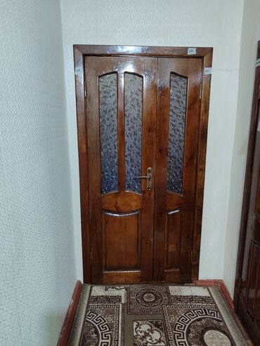 металлический двер: Дверь с окнами, Сосна, Распашная, Б/у, 197 *97, Самовывоз