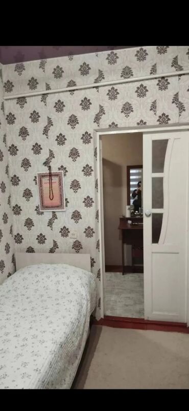 купить дом в рабочем городке бишкек: 68 м², 3 комнаты, Парковка, Сарай, Забор, огорожен