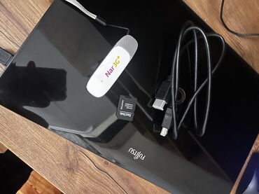 Digər noutbuklar və netbuklar: Intel Core i7, 8 GB, 15.6 " — 4