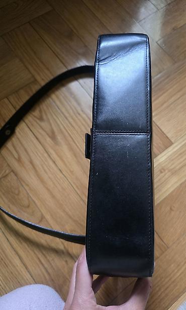 Torbe: Salvatore Ferragamo Vintage Black Leather Vara Wallet with Leather — 8