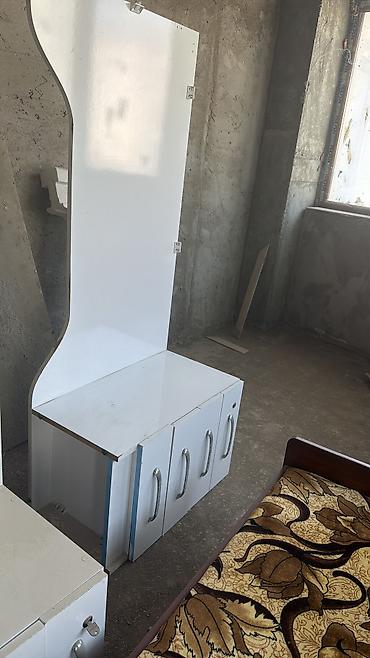продажа мебели бу: Ofis mebel dəsti – L formalı iş masası, qonaq masası və qonaq kreslosu — 2