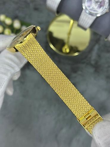 mirvari muncuq: Yeni, Qol saatı, Louis Vuitton, rəng - Qızılı — 7