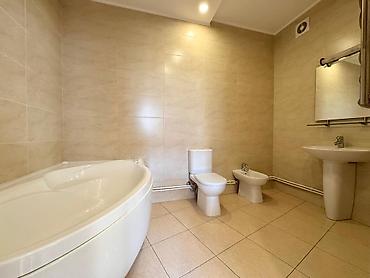 юнис: 3 комнаты, 120 м², Филармония Индивидуалка, 6 этаж, Евроремонт — 10