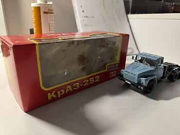 КрАЗ-252 седельный тягач модель 1:43 от Наш Автопром, состояние at lalafo.kg КрАЗ-252 седельный тягач модель 1:43 от Наш Автопром, состояние