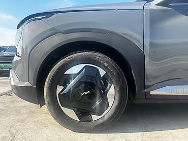 Kia: Kia EV5: 2024 г., Электромобиль, Кроссовер — 4