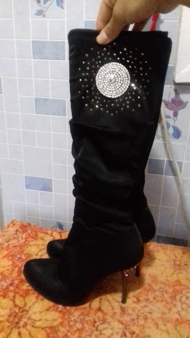 женская зимняя обувь: Сапоги, цвет - Черный