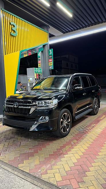 dio 27: Toyota Land Cruiser: 2017 г., 5.7 л, Автомат, Бензин, Внедорожник — 1