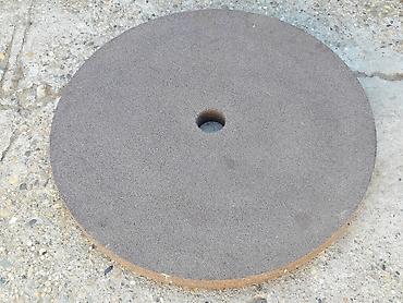 pecenjara za prasice na plin: Tocilo 560x40mm, rupa 50mm, za bocno brusenje sa rupama za — 6