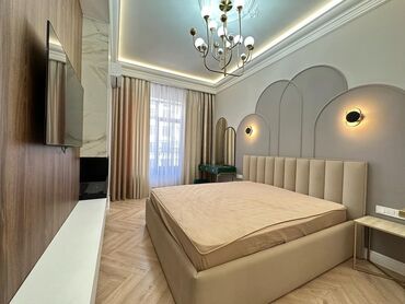 сниму квартиру на долгый срок: 4 бөлмө, Кыймылсыз мүлк агенттиги, Чогуу жашоосу жок, Толугу менен эмереги бар