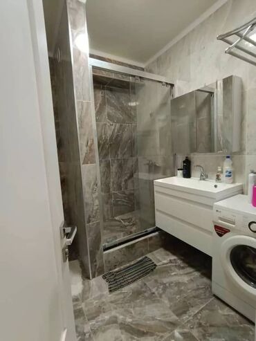 Посуточная аренда квартир: 2 комнаты, Душевая кабина, Постельное белье, Кондиционер — 9