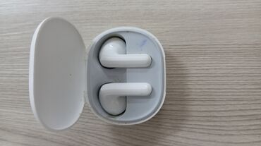 пока х4: Наушники: Xiaomi Redmi Buds 4 Lite. свет: белый, састаяние нормальное