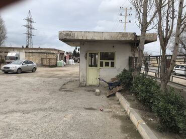 Binalar: Sumqayıt şəhərində 900 kv.m sahəsi olan və 1hektar torpaq sahəsinüə — 9