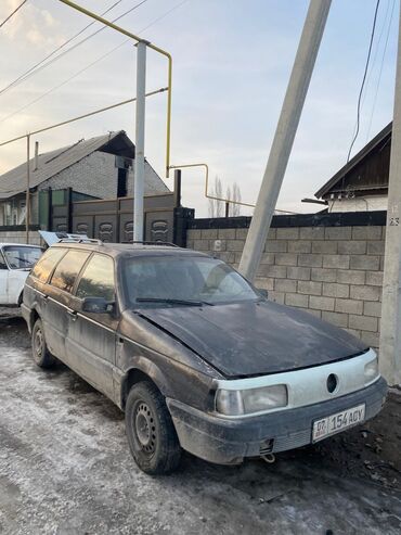 Volkswagen: Volkswagen Passat: 1989 г., 1.8 л, Механика, Бензин, Универсал