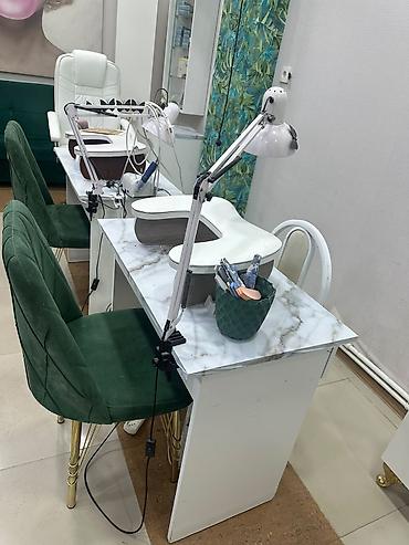 dırnag stolu: Dırnaq manikuru masası, 3 ədəddir — 1