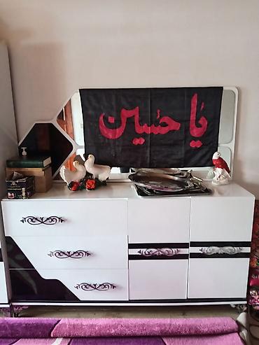 rels işıq: Qonaq otağı üçün mebel dəsti Tərkibi: - Geniş bufet/komod: 3 dərin — 2