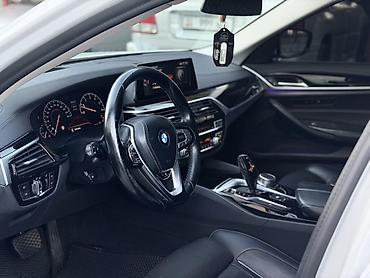 рул на бмв: BMW 530: 2019 г., 2 л, Автомат, Бензин, Седан — 9