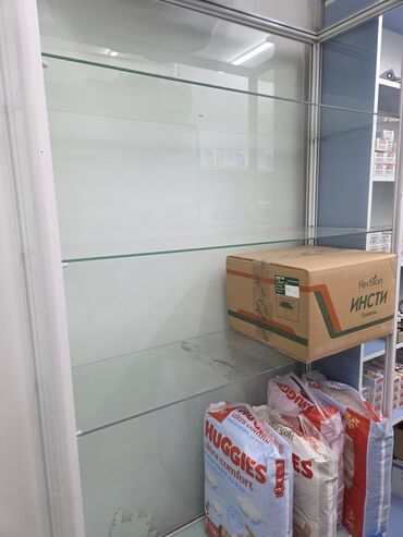 куплю стелаж: Торговое оборудование для аптеки/магазина Комплект витрин и