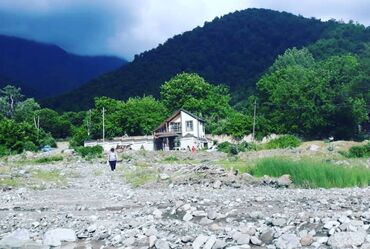 Günlük kirayə evlər: 200 kv. m, 4 otaqlı, Kombi -da lalafo.az — 12 Günlük kirayə evlər: 200 kv. m, 4 otaqlı, Kombi — 12