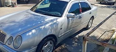 mercedes benz 208 d: Mercedes-Benz E 240: 2.4 l | 1999 il Sedan — 3