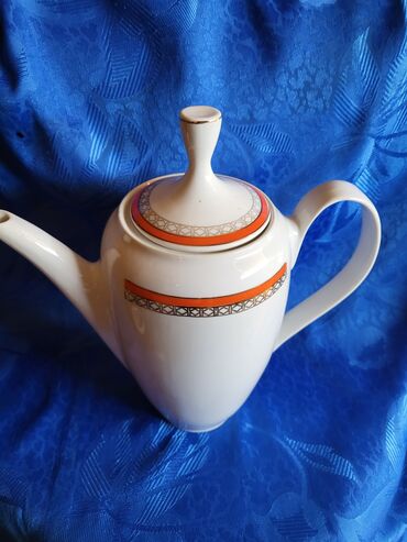 Čajnici: Bokal nov porcelan Alba Julia 70te. Porcelanski nov bokal,stopa — 2