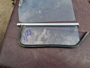 Auto delovi: Staklo desnih zadnjih vrata Lada 2131 Niva produzena. Skinuto sa — 11