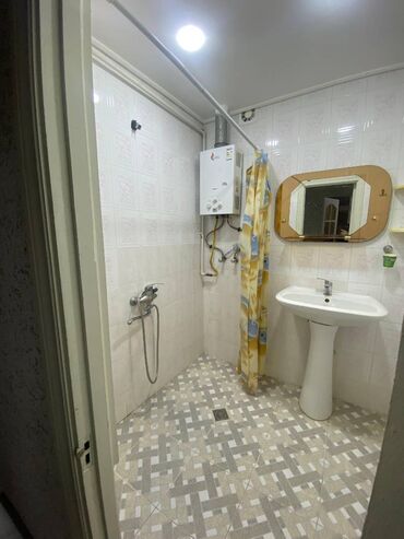 Uzunmüddətli kirayə evlər: 60 kv. m, 3 otaqlı, Kanalizasiya, Su, İşıq — 7