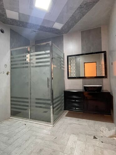 Duş kabinaları, arakəsmələr: Yeni Üstü açıq kabina, Düzbucaqlı, Pulsuz çatdırılma, Ödənişli çatdırılma — 10