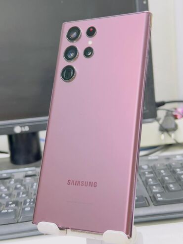 Мобильные телефоны: Samsung Galaxy S22 Ultra, Б/у, 256 ГБ, цвет - Коричневый, 1 SIM