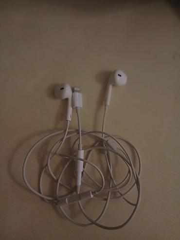 İşlənmiş Simli Qulaqcıqlar, Apple, rəng - Ağ