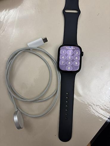 Apple Watch Series 7 (GPS) – 45 mm, qara rəng - Ekran: Böyük