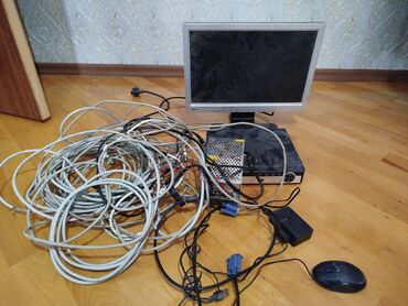 Digər kompüter aksesuarları: Satılır Kimə maraqlıdırsa əlaqə saxlaya bilər, qiymətdə güzəşt edəcəm
