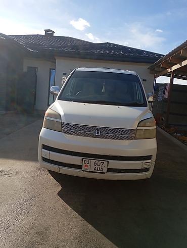 Toyota: Toyota Voxy: 2003 г., Автомат, Бензин, Минивэн — 2