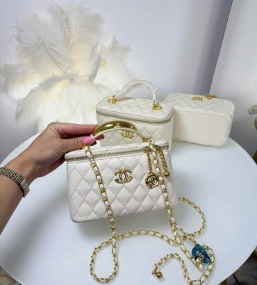 чысы бу: CHANEL в наличии чёрный и белый 1000с
