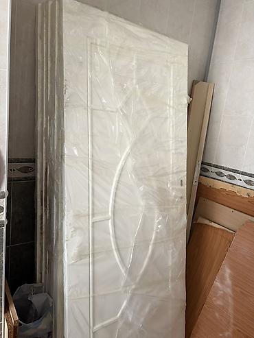 Ağ rəngdə otaq qapıları - Material: MDF/laminat əsaslı ağ dekorlu
