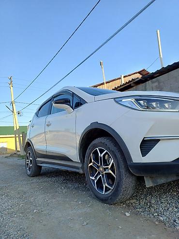 BYD: BYD Yuan Pro: 2022 г., 0.1 л, Вариатор, Электромобиль, Кроссовер — 9
