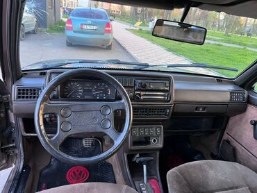 Volkswagen Jetta: 1987 г., 1.8 л, Автомат, Бензин, Седан