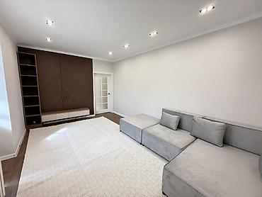 127: 2 комнаты, 64 м², 7 мкр Элитка, 4 этаж, Евроремонт — 1